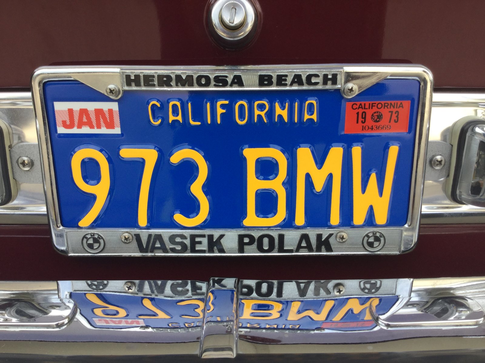 Bmw classic deals license plate frame