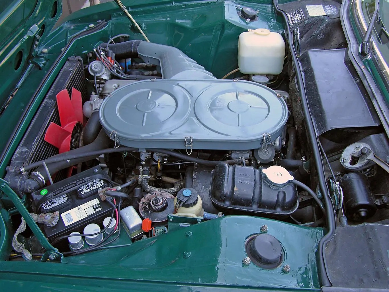 1972_bmw_3.0cs_200-4.jpeg