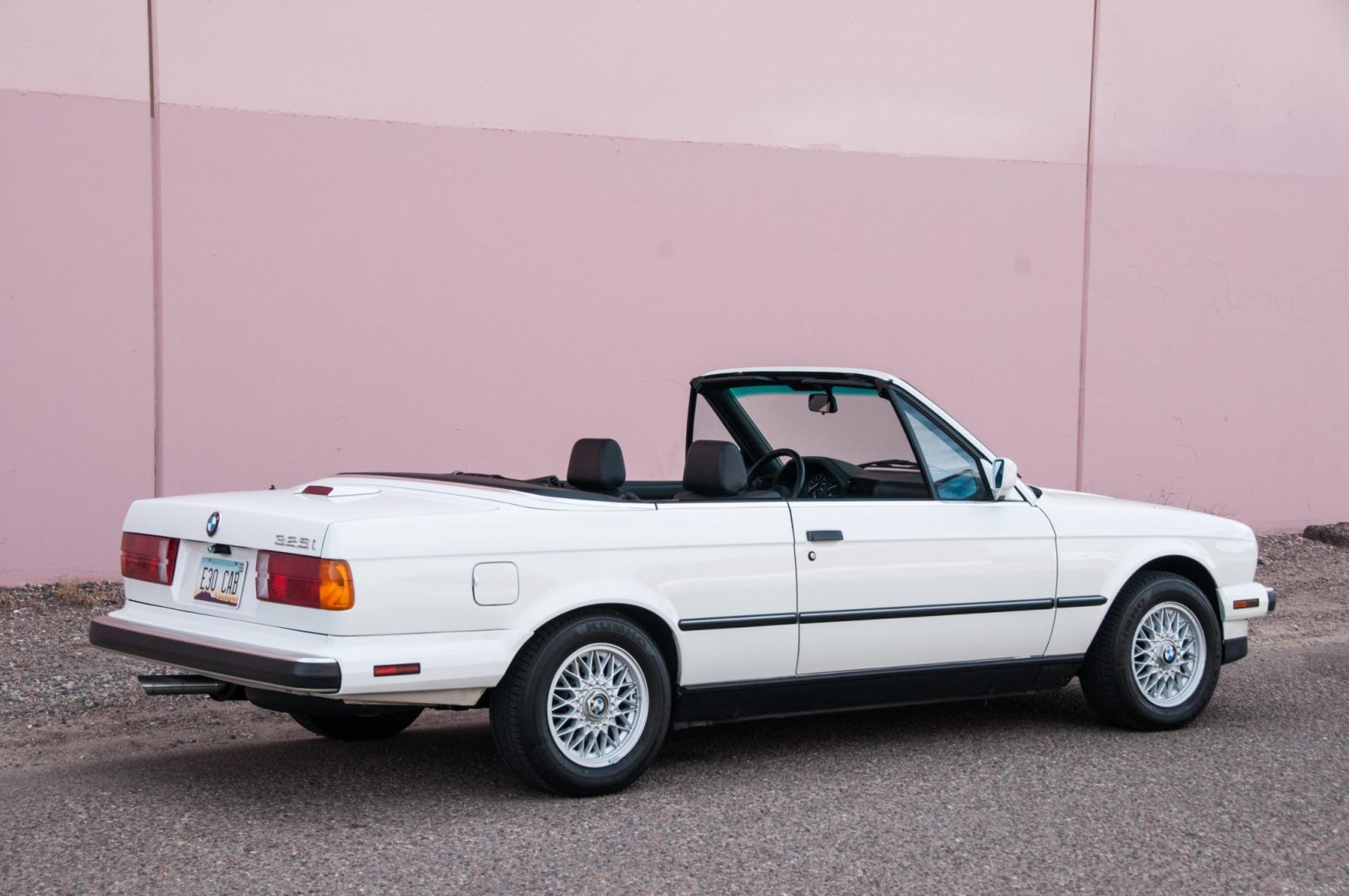 1990_bmw_325i-convertible_DSC_4439-72759-scaled.jpg