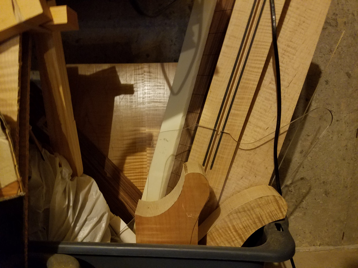 20200425-luthier wood.jpg