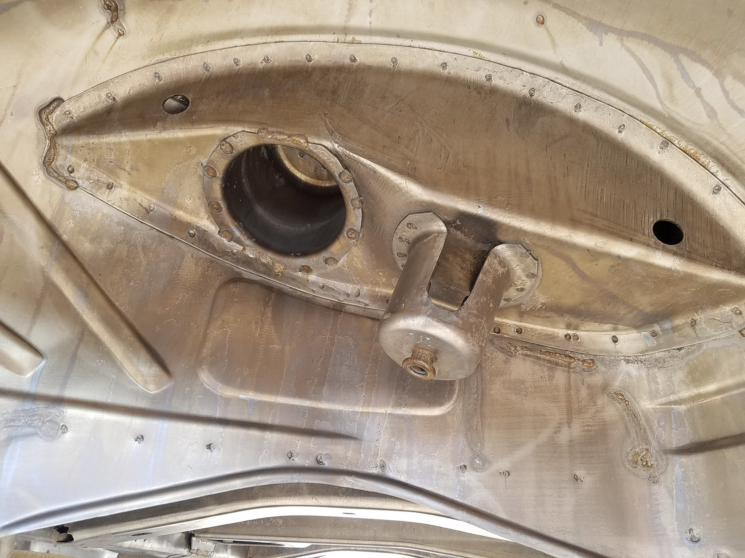 20200925-right rear well.jpg