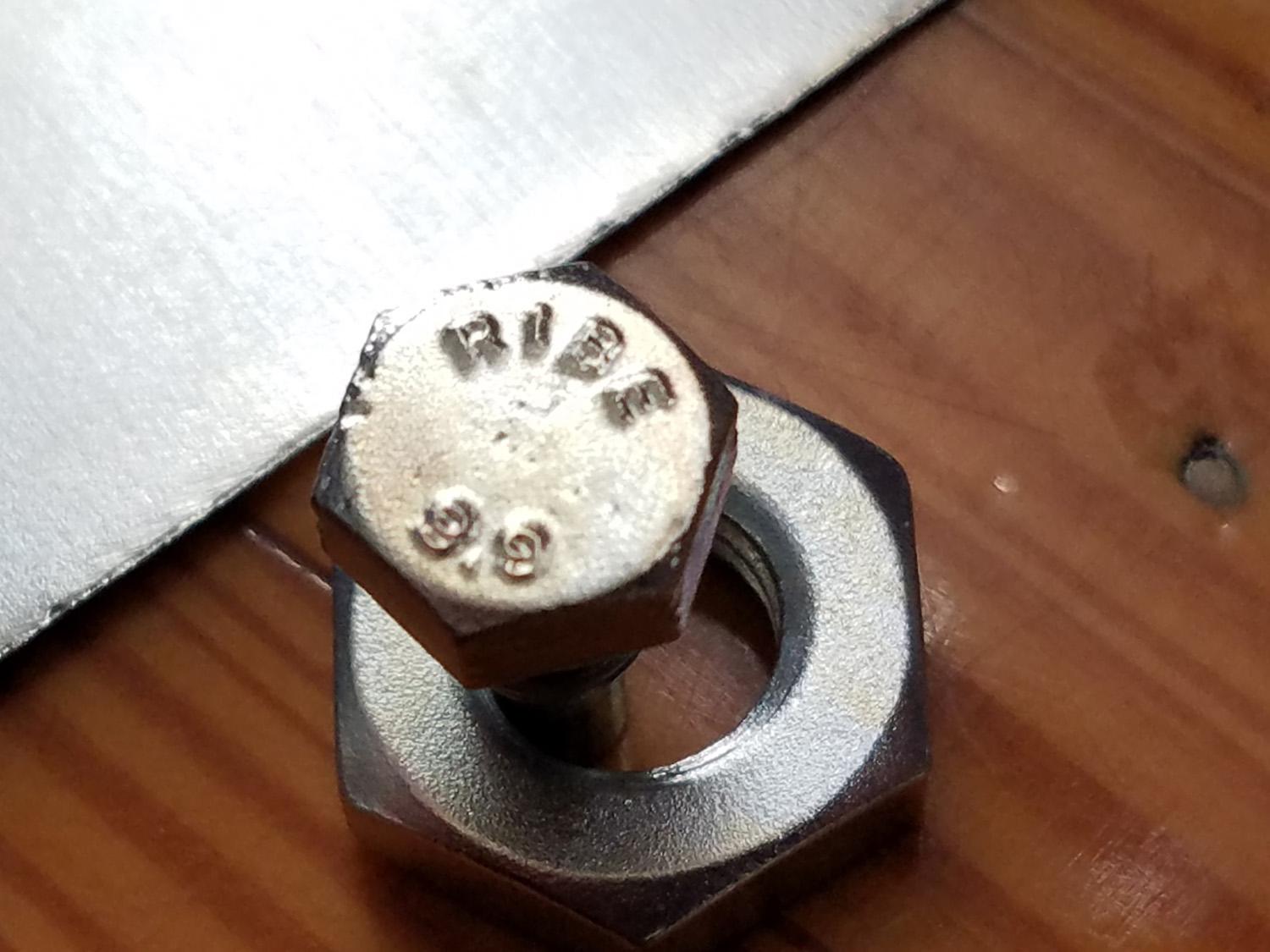 20201109-plated bolt 2.jpg