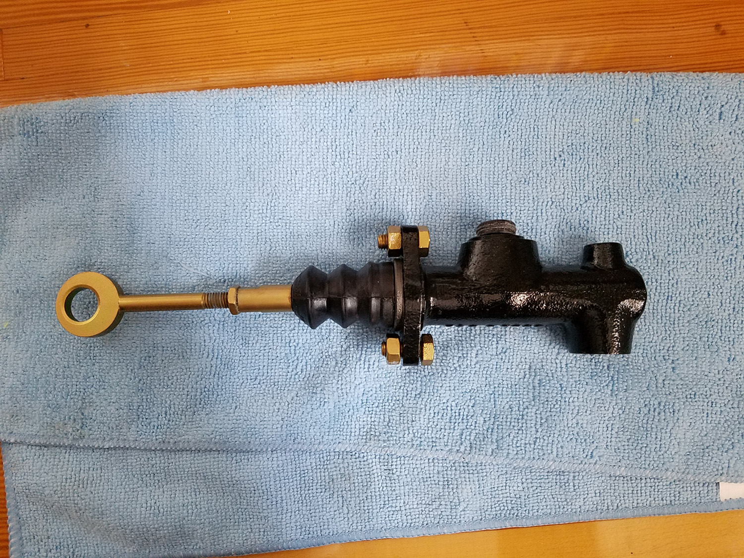 20201129-clutch MC 01.jpg