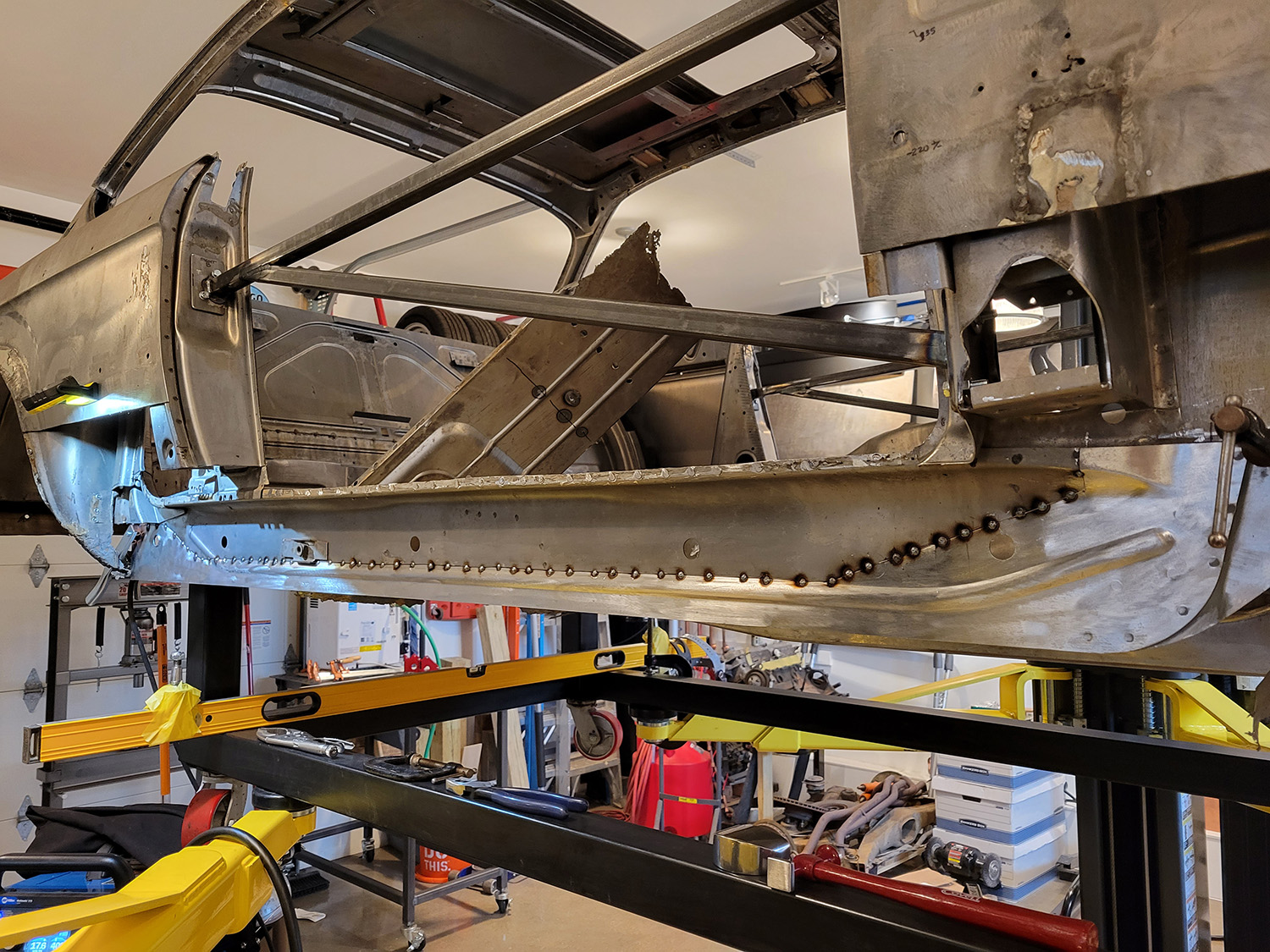 20211227-rt inner sill tacked.jpg