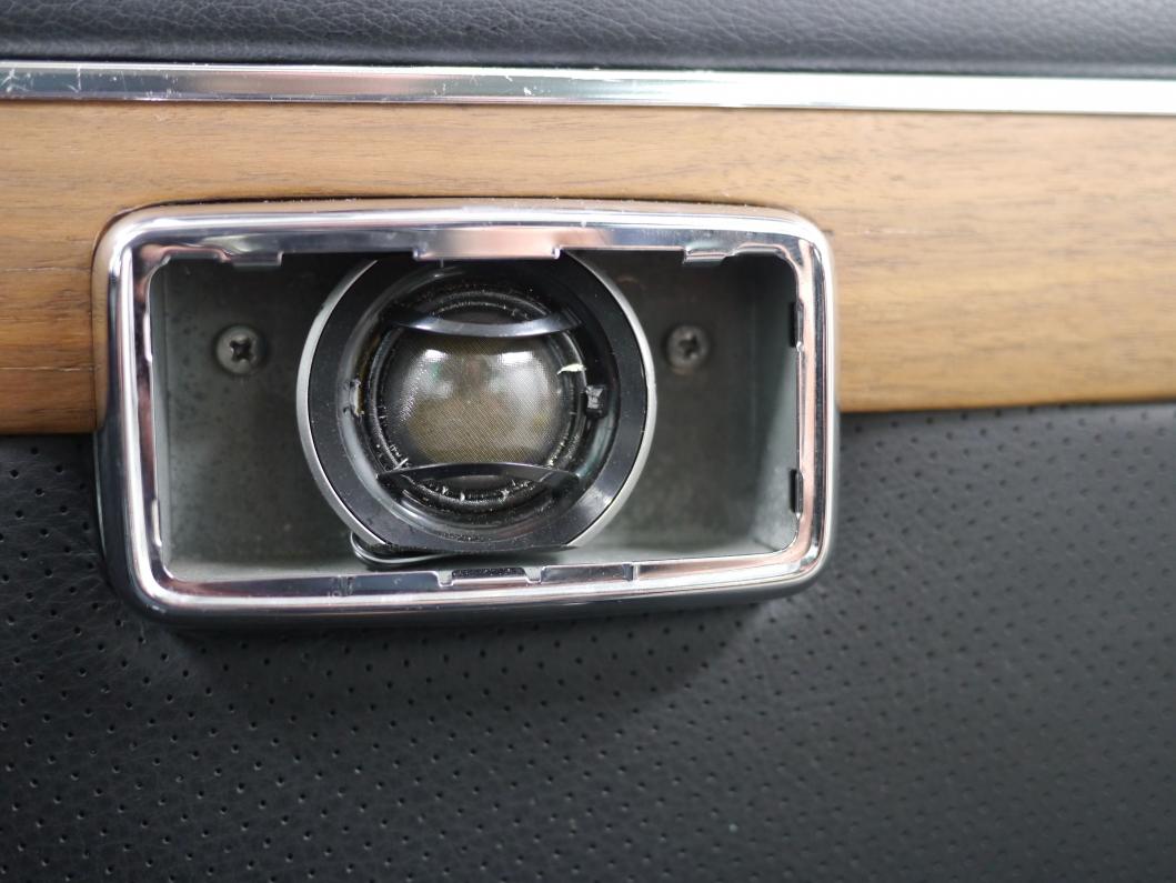 bmw e9 - ashtray tweeter 2.jpg