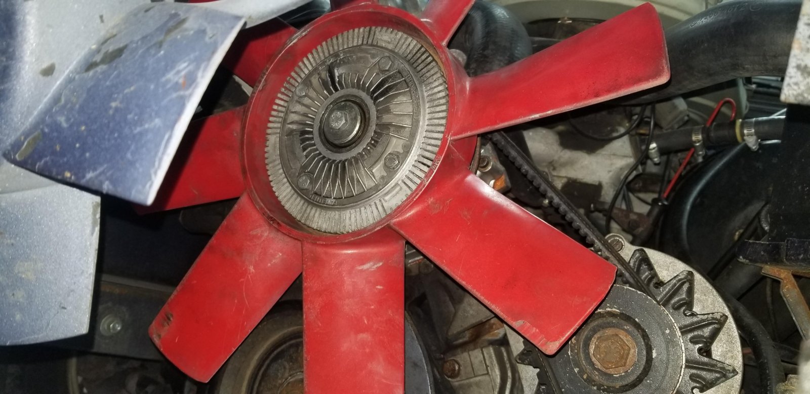 BMW red fan.jpg