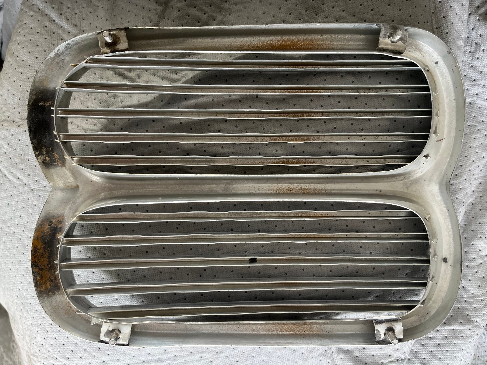 center grille 3.jpg