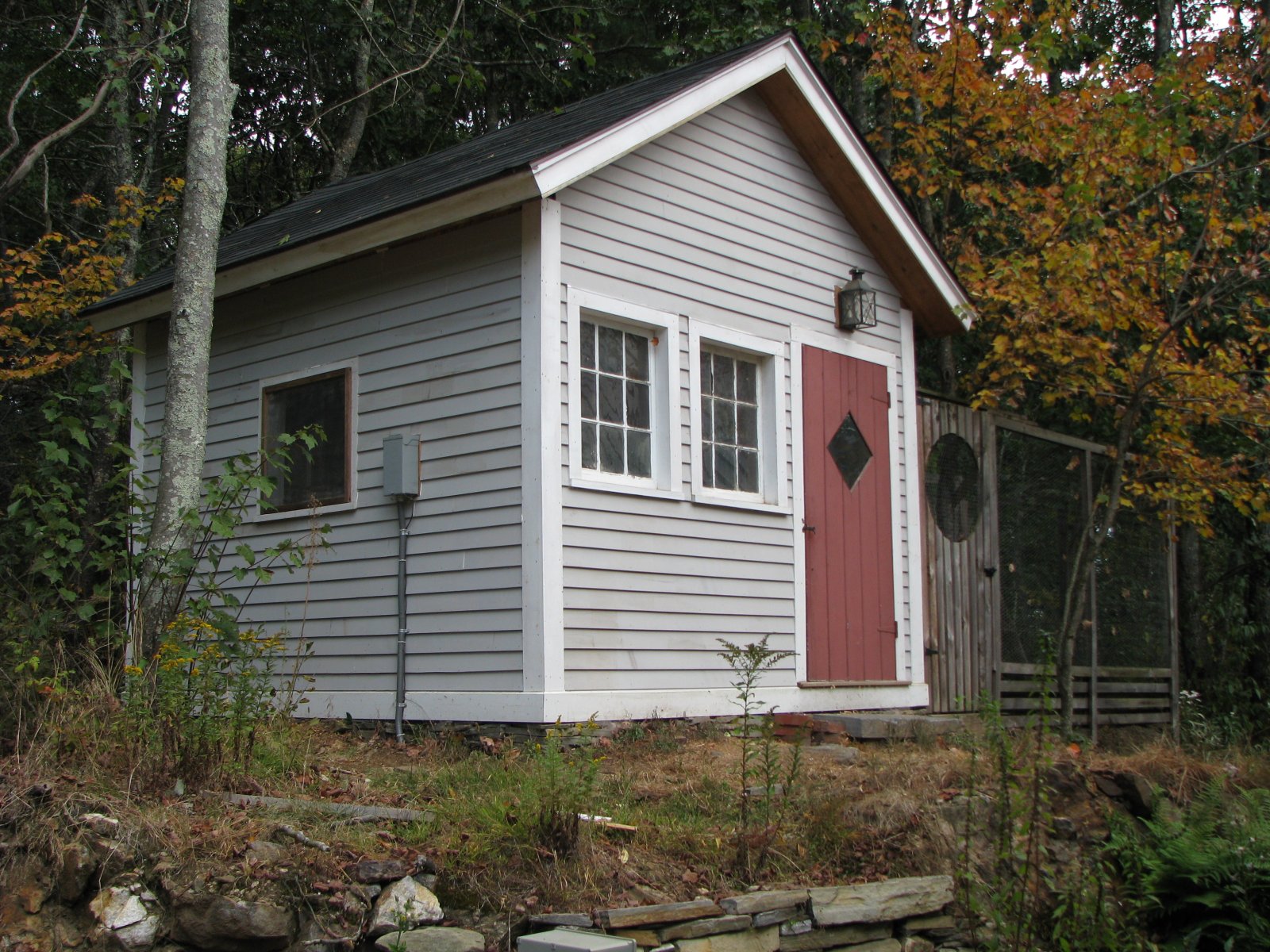 Chicken Coop Sided 01.JPG