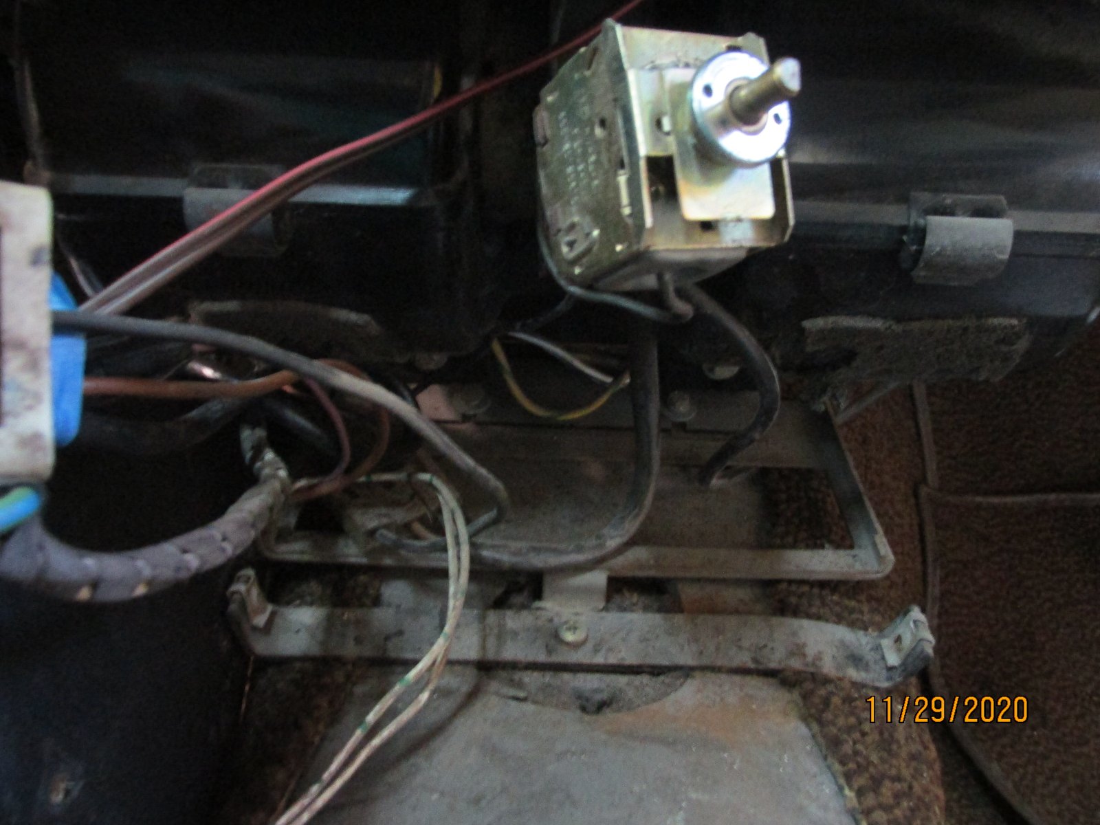 console 12 AC temp and hold down.JPG
