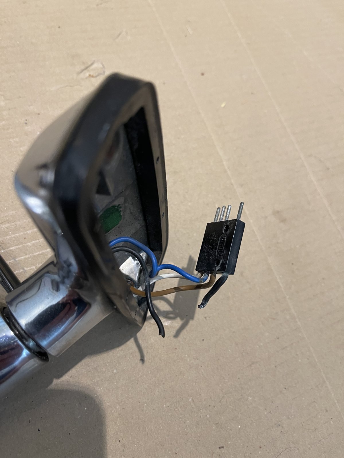 Coupe electric mirror mount wiring.JPG