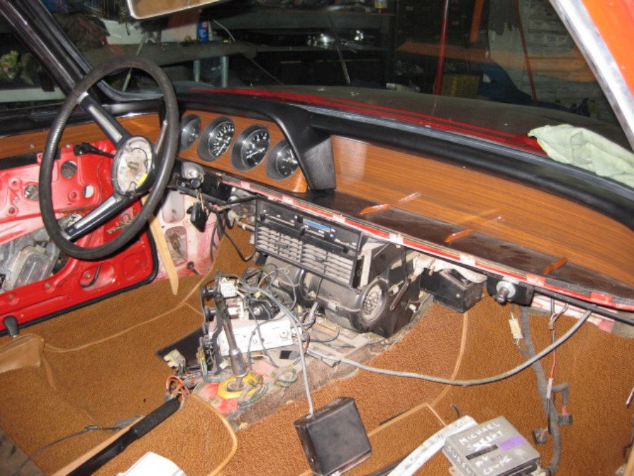 Coupe with console removed showing AC.jpg