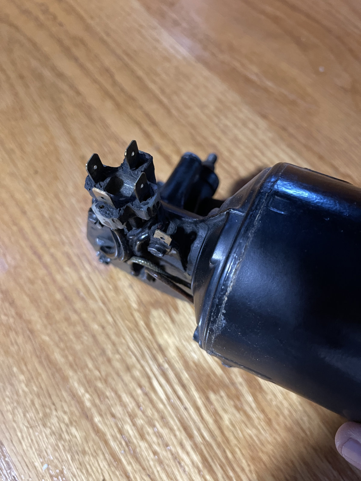 E9 Plug spades.jpeg
