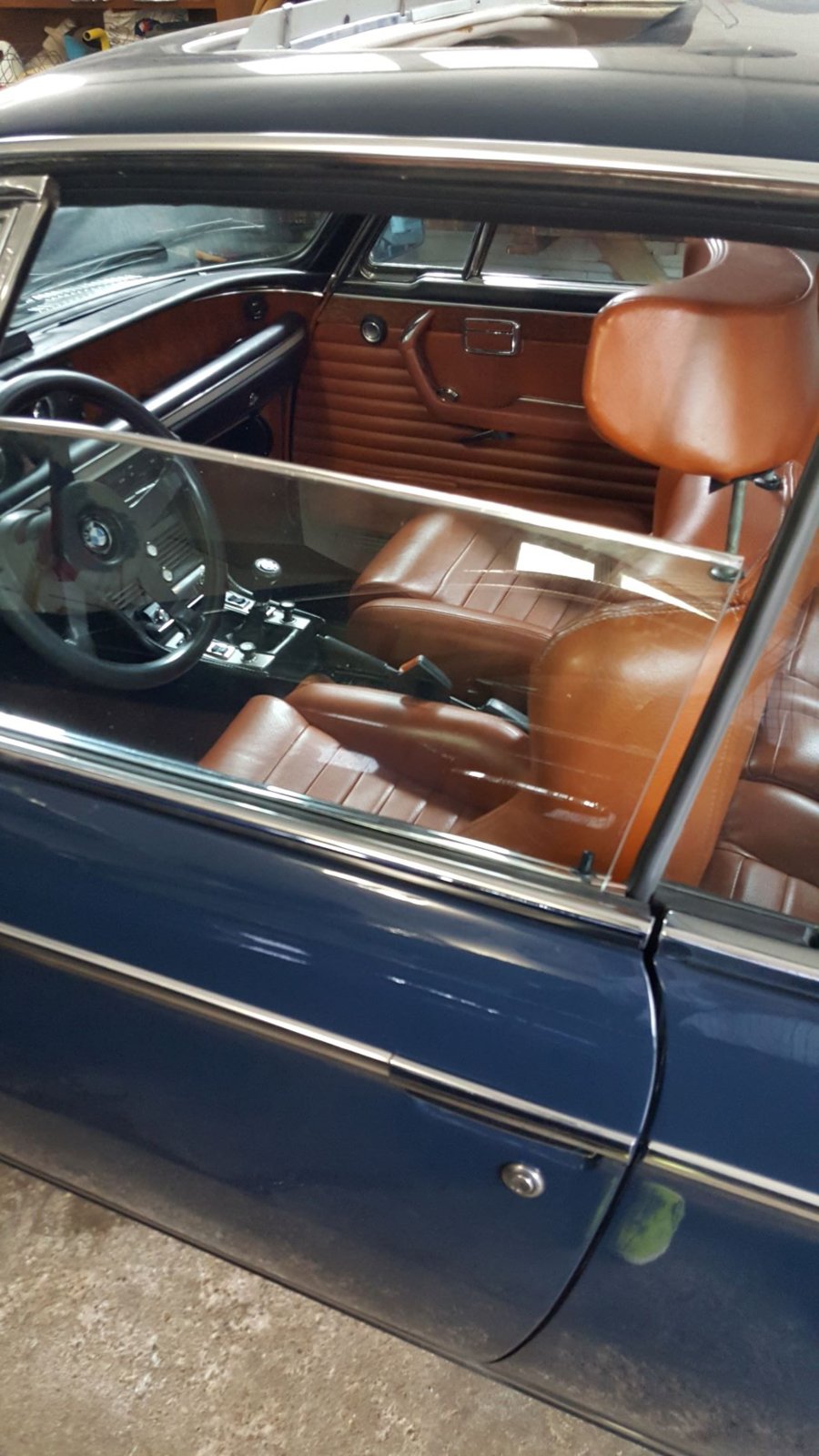 E9Interior00.jpg