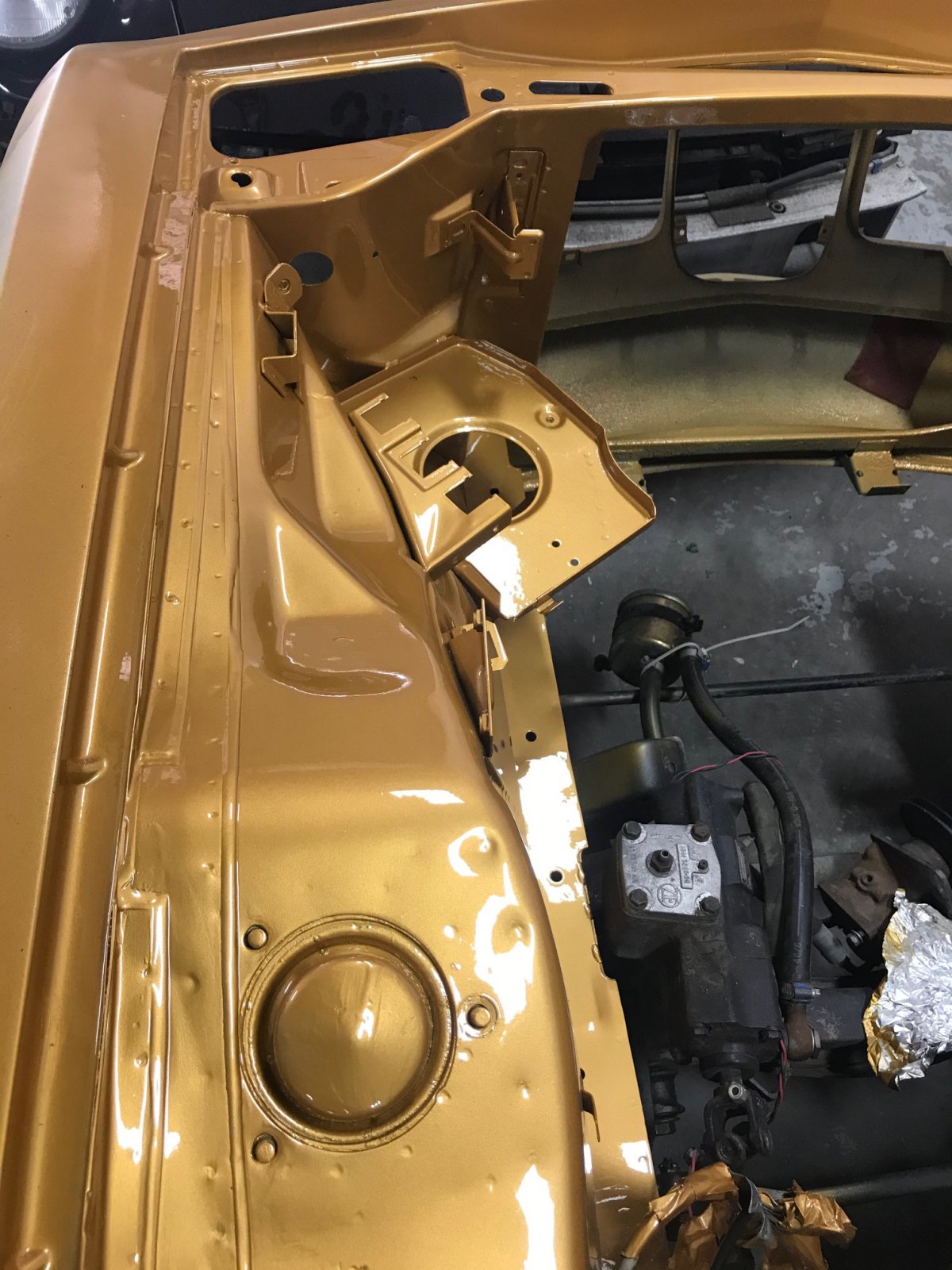 engine compartment - L2.jpg