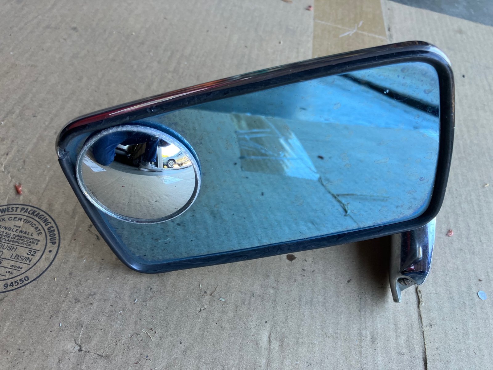 Exterior Flag Mirror (3).jpg