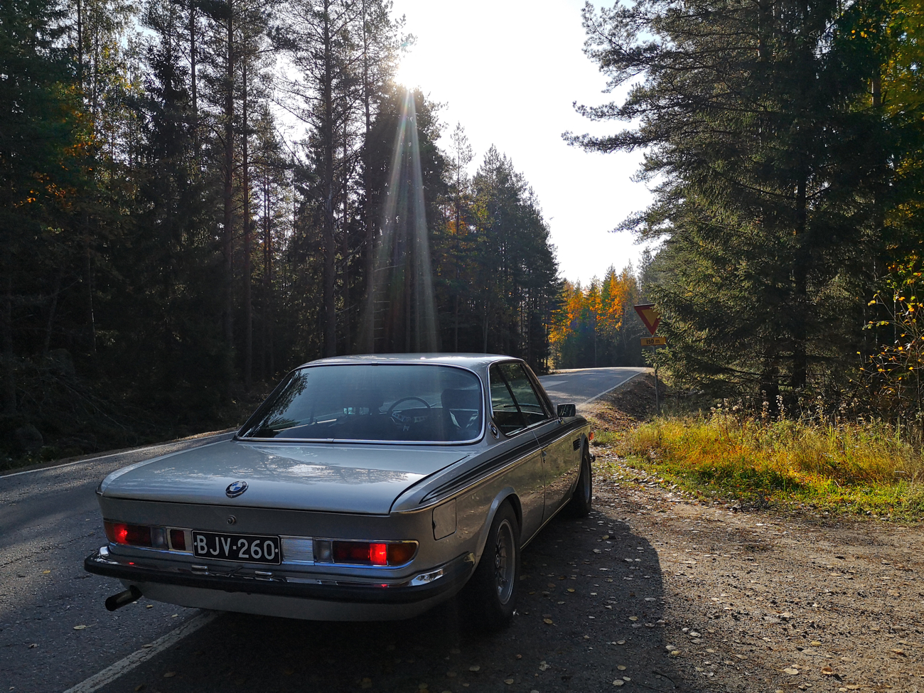 Fall BMW e9 small size 4.jpg Fall BMW e9 small size 4.jpg