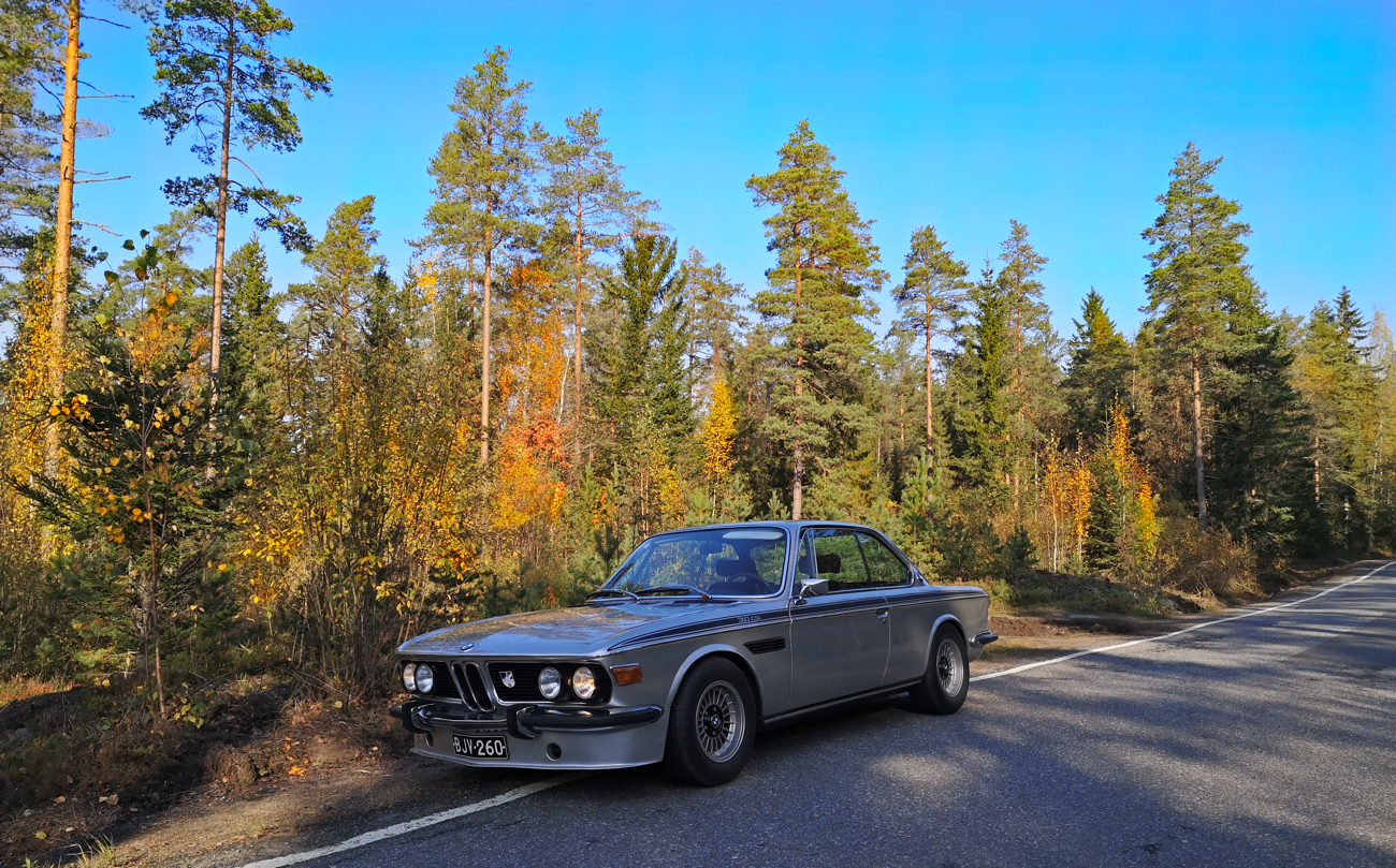 Fall BMW e9 small size 6.jpg Fall BMW e9 small size 6.jpg