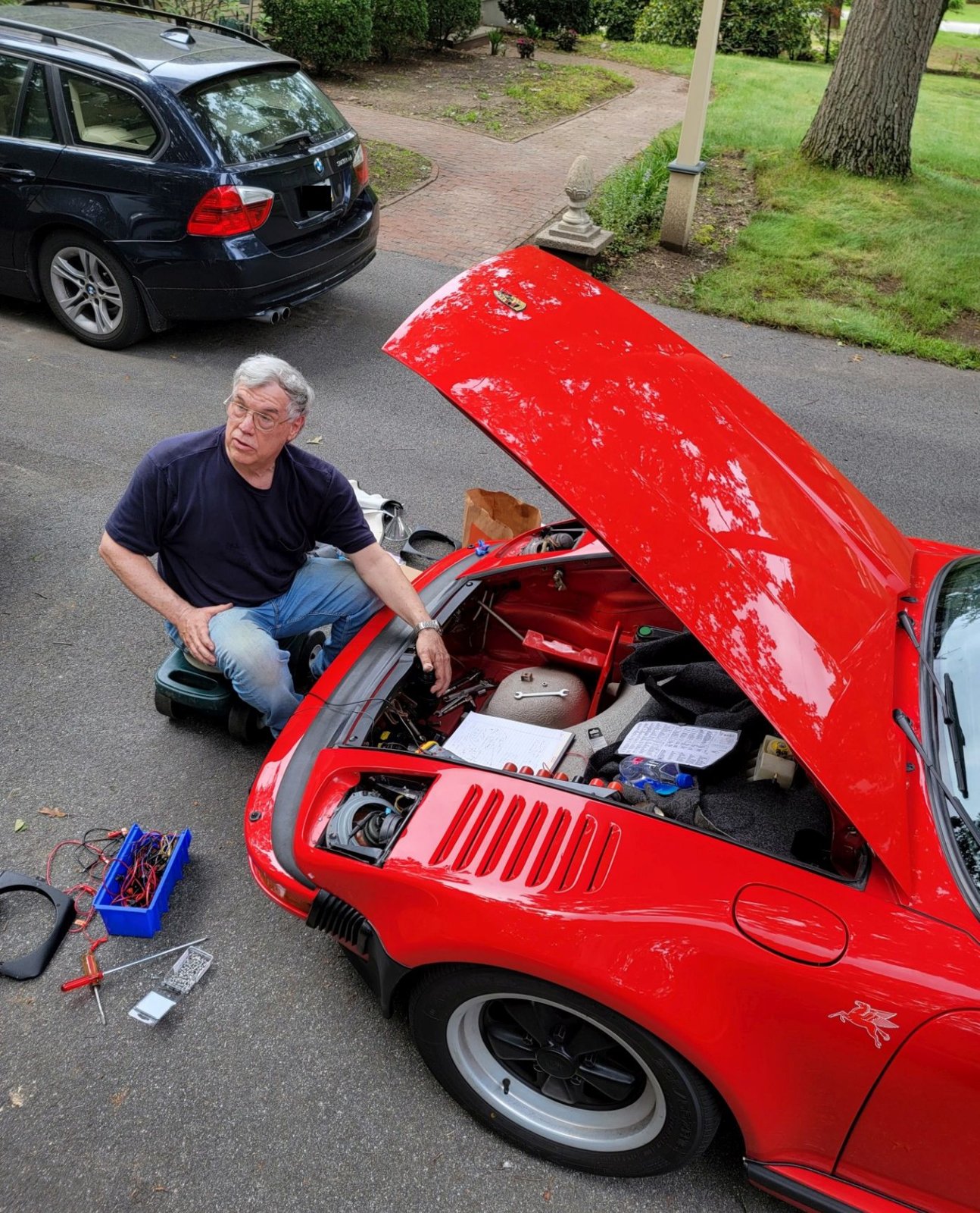 Fixing the headlights.jpg Fixing the headlights.jpg