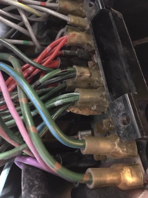 fuses 10 to.JPG