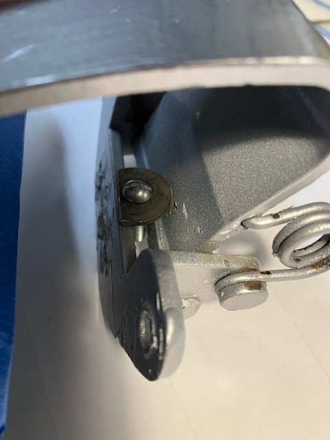 Gas Door screw wedge (2).jpeg