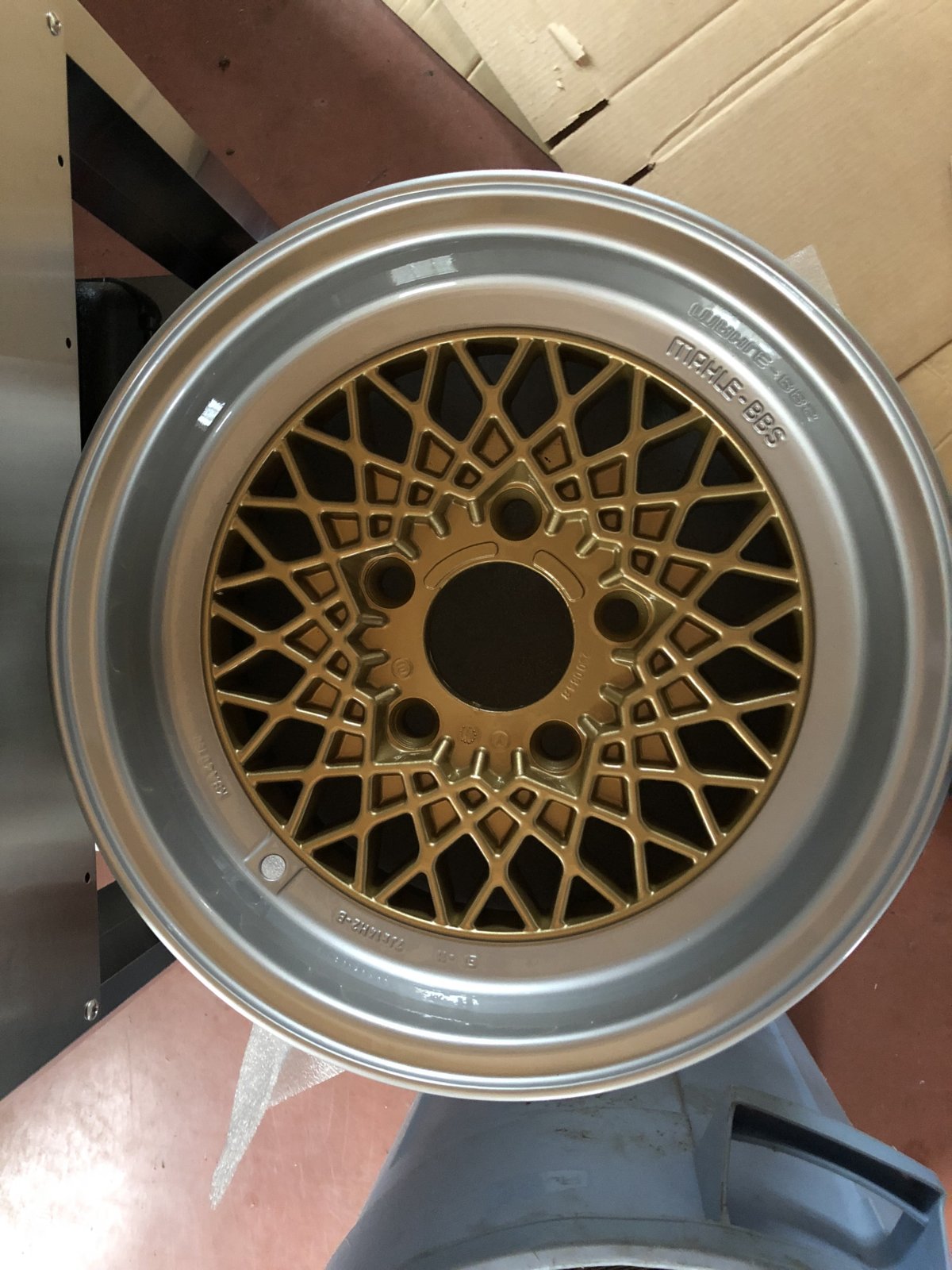 Gold 01.jpg