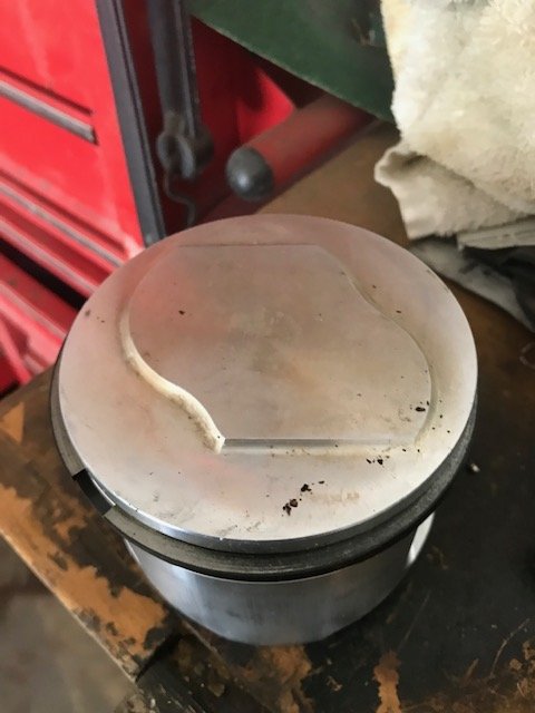 M90 piston.jpg
