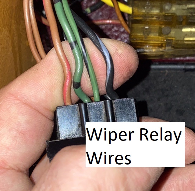 Mar 71 2800CS wiper wire 2.jpg Mar 71 2800CS wiper wire 2.jpg