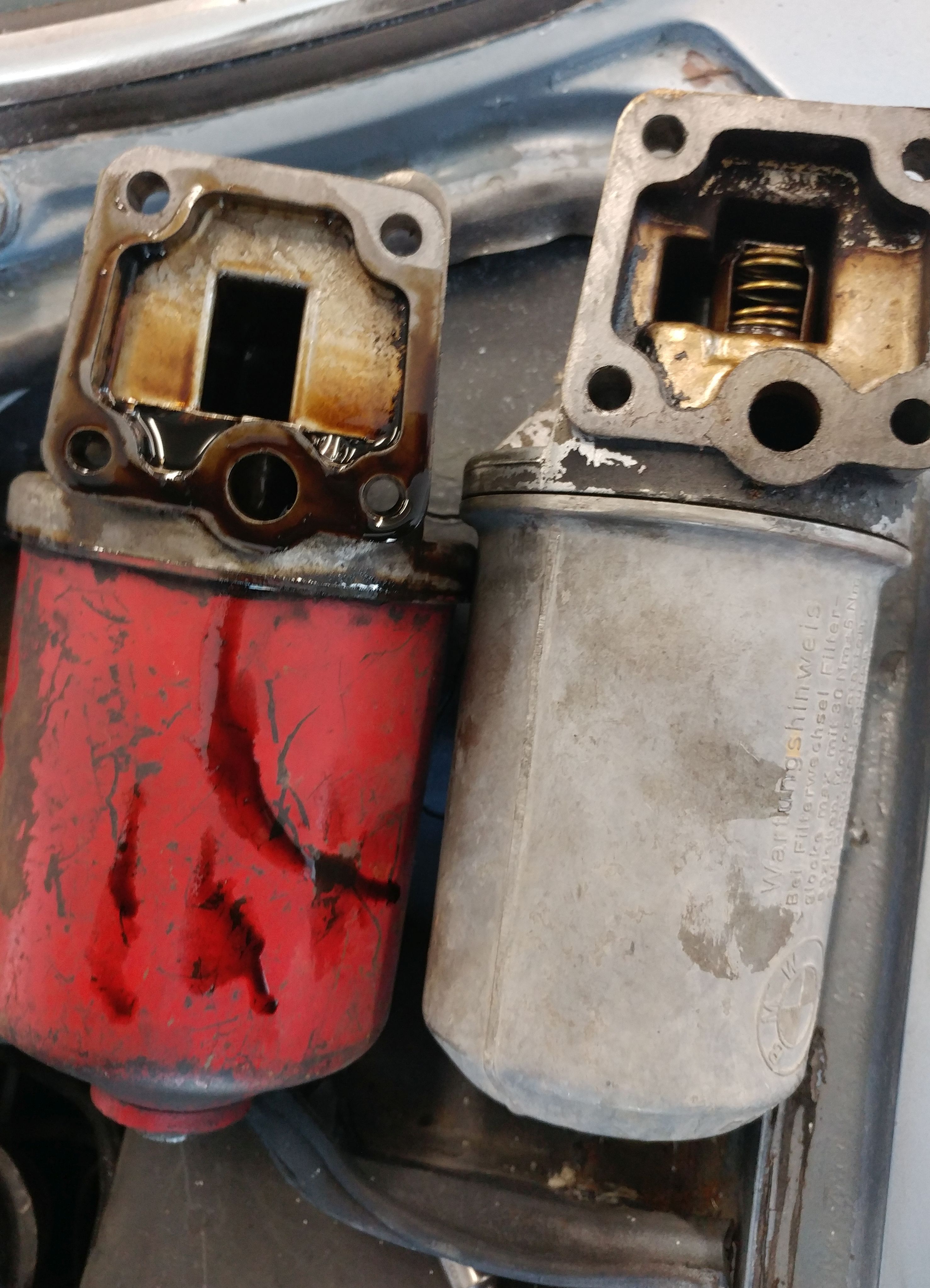 oil-filter-holder.jpg