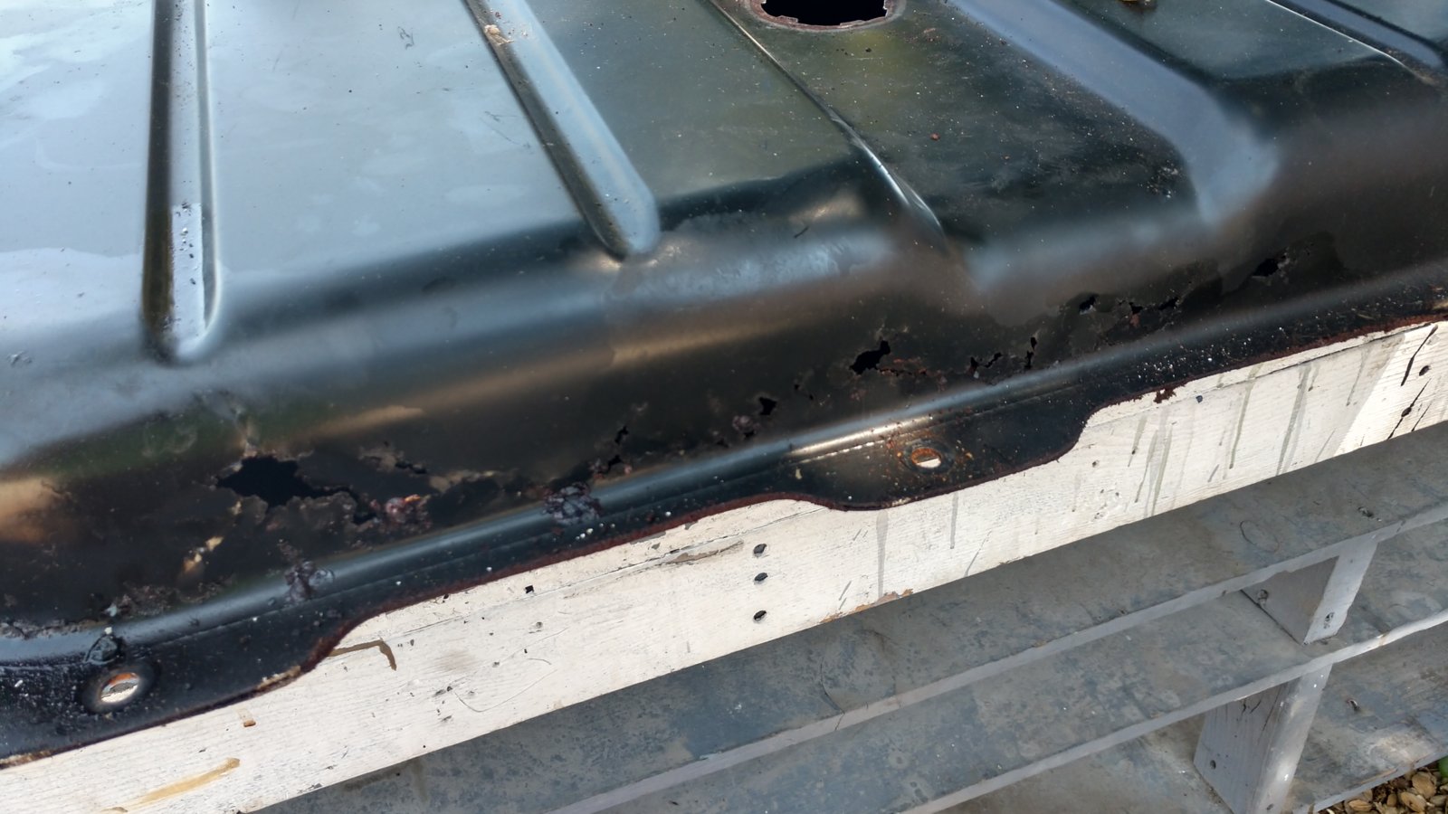 rusted_tank.jpg