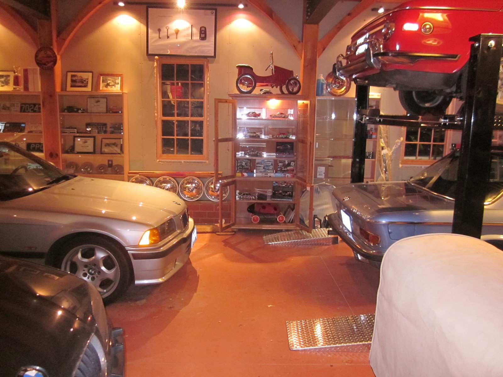 Shrine 02.jpg Shrine 02.jpg