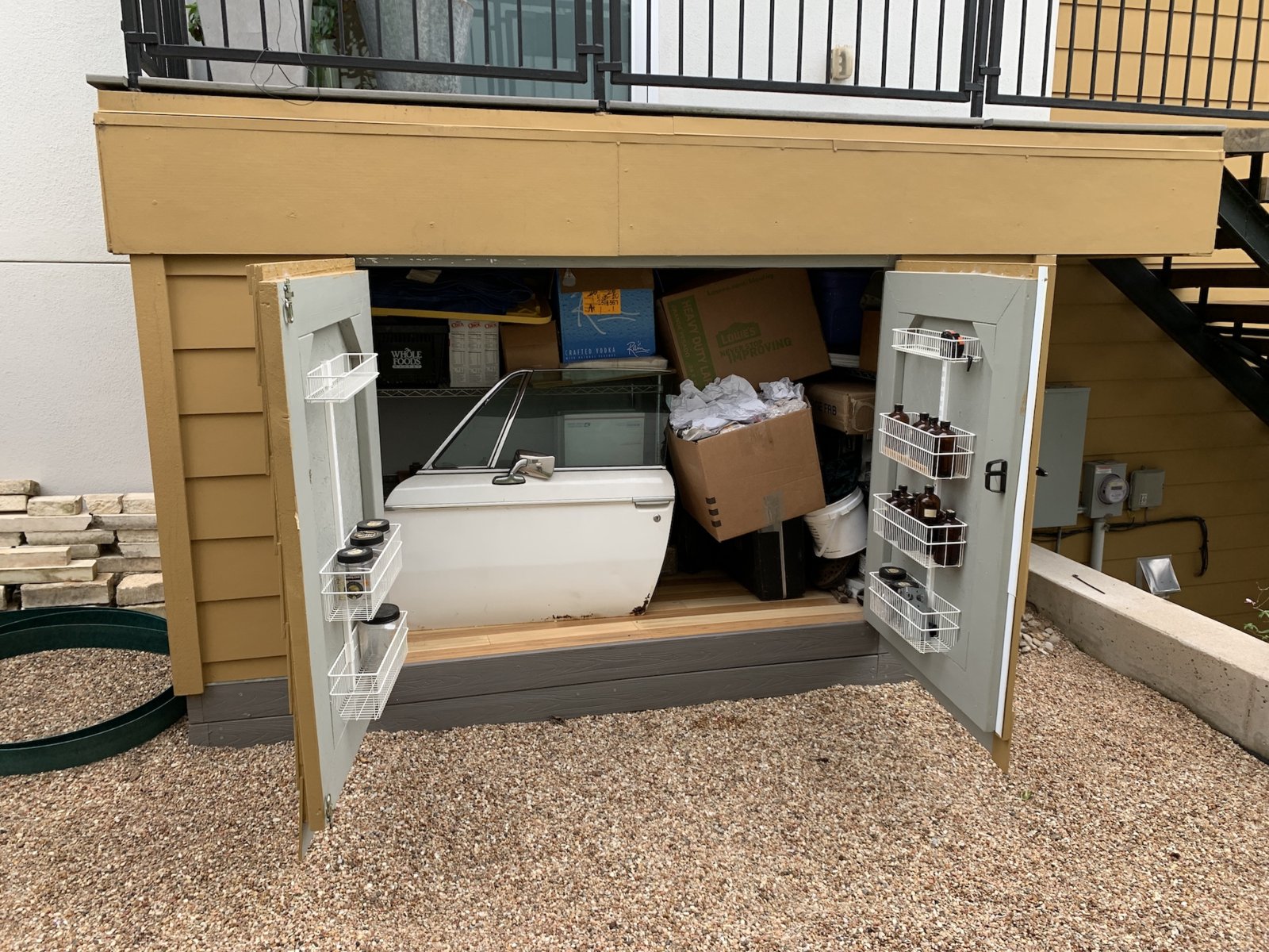 Side shed storage with E9 Door.jpg