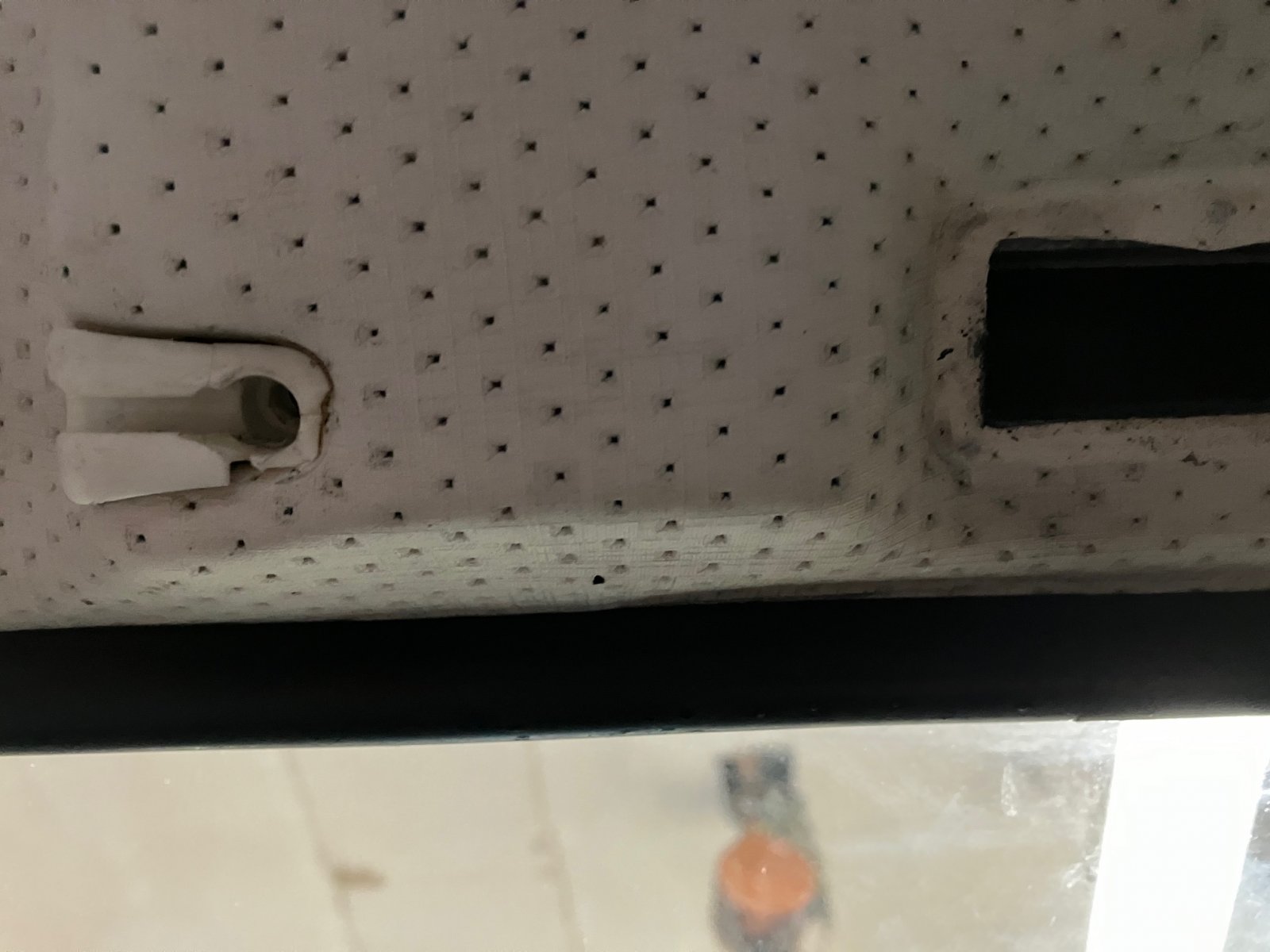 Sunvisor inner clips 1.jpg Sunvisor inner clips 1.jpg