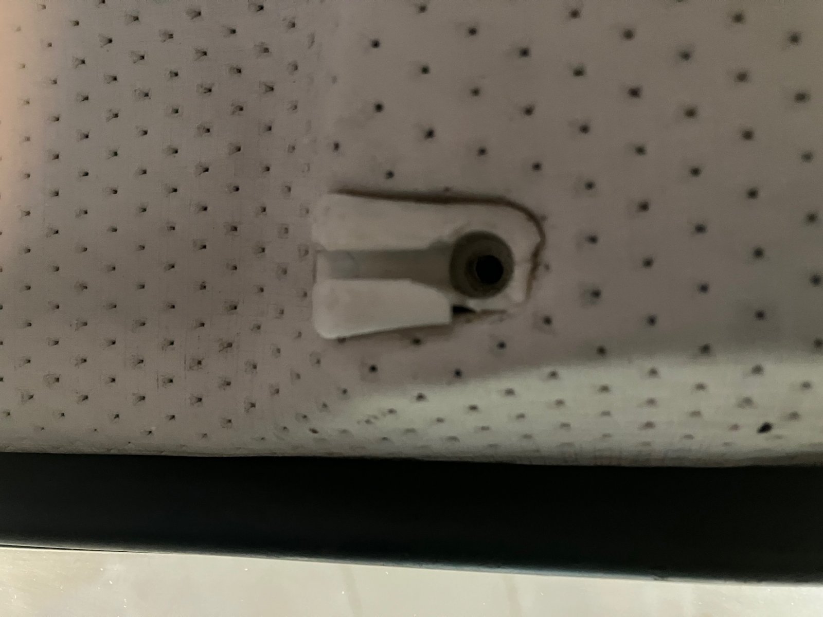 Sunvisor inner clips 2.jpg Sunvisor inner clips 2.jpg