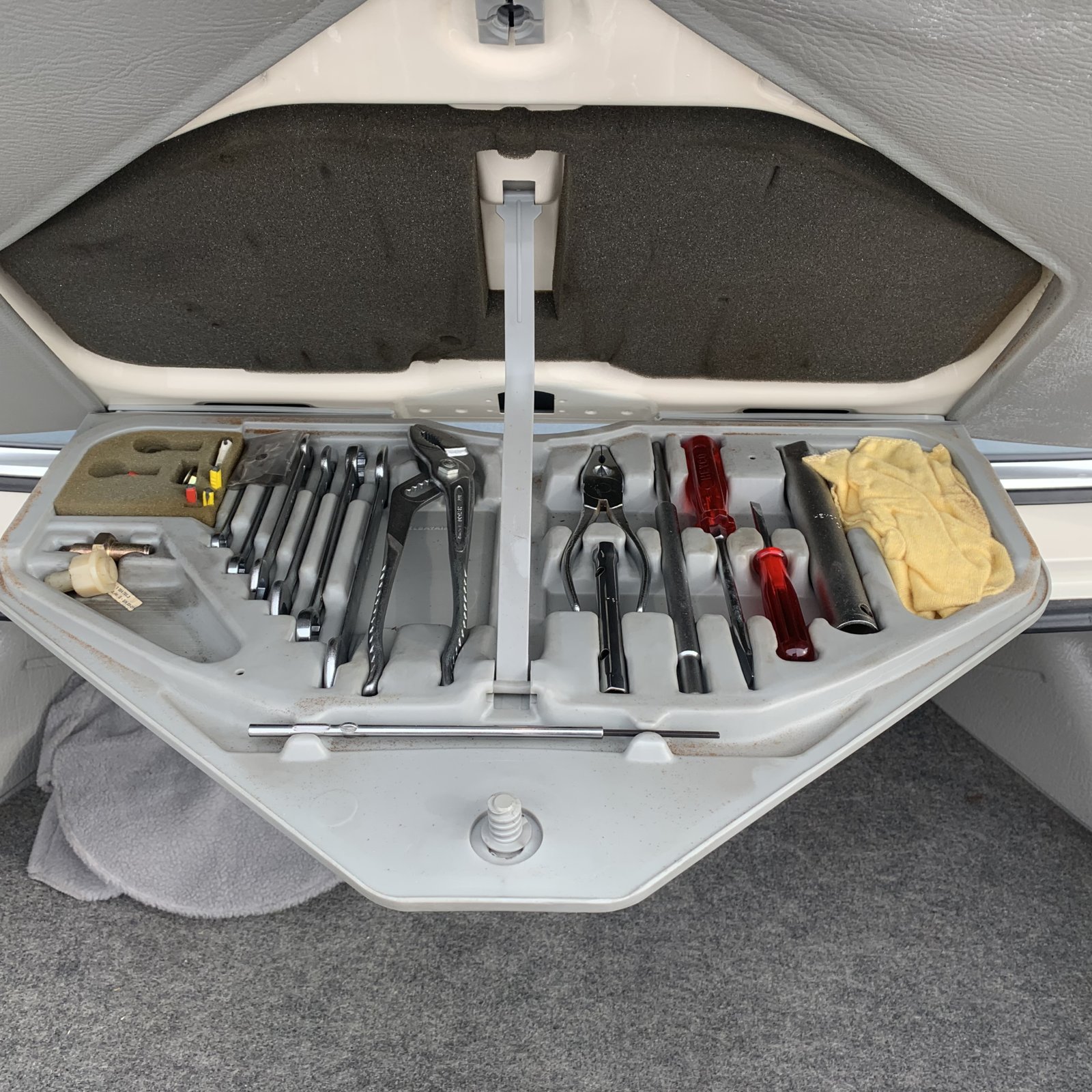 Tool Box e12.JPG