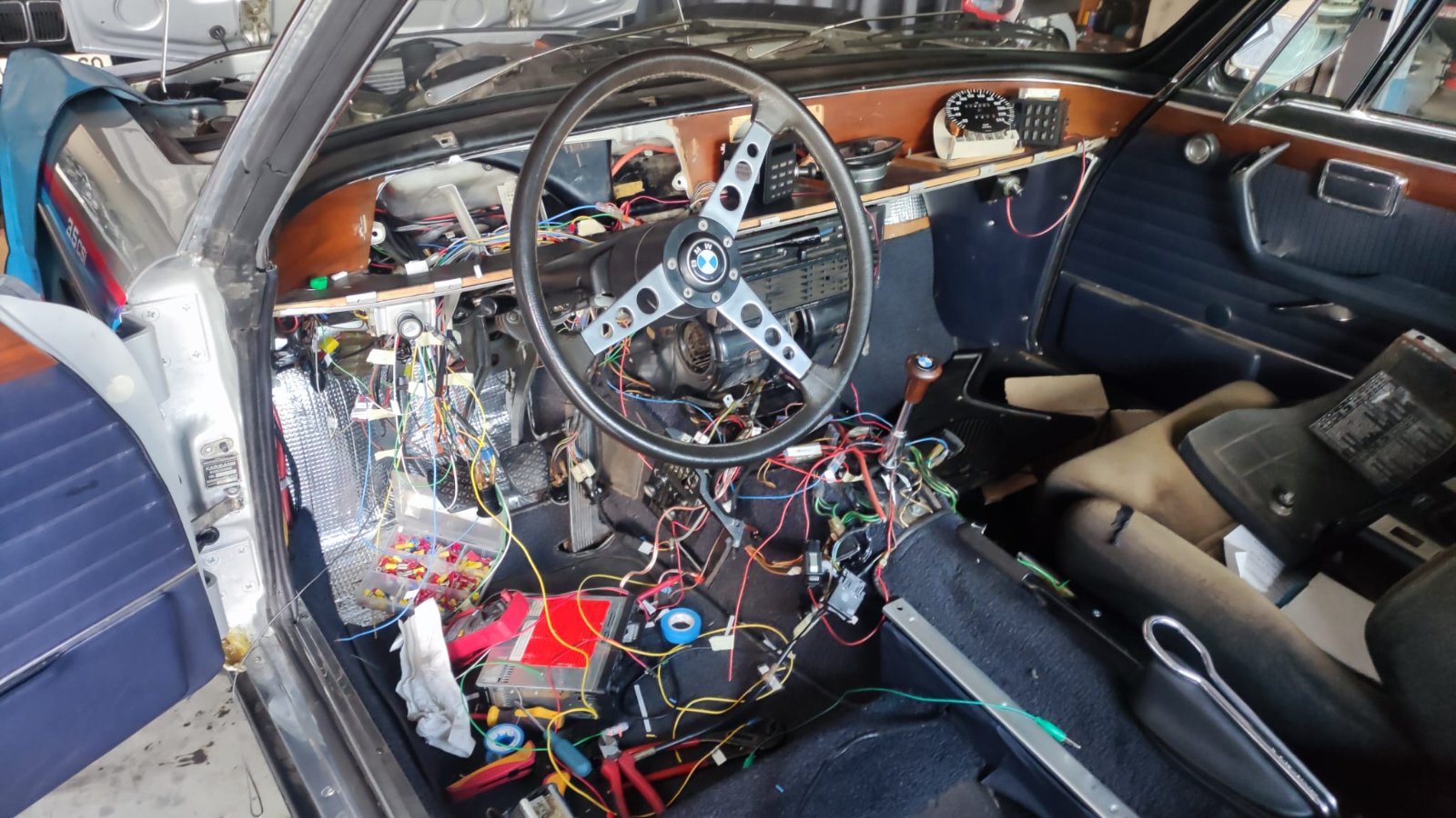 Zerlegter Innenraum Kabellage.jpeg