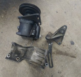 e9-ps-alt-brackets-and-pump.jpg