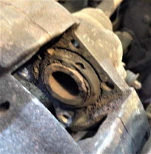 brake caliper, rear on e9.JPG