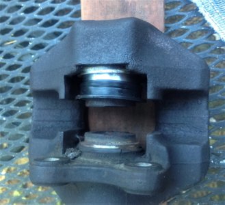 brake caliper, rear on e9-2.JPG