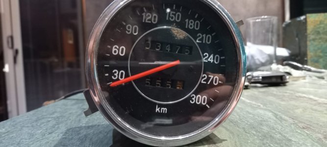 300KPH speedo.jpg