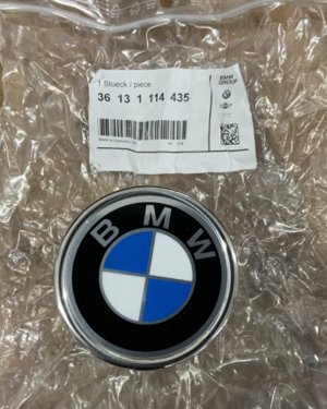 36131114435 Caps.jpg