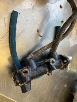 new brake master with new blue hose.jpg