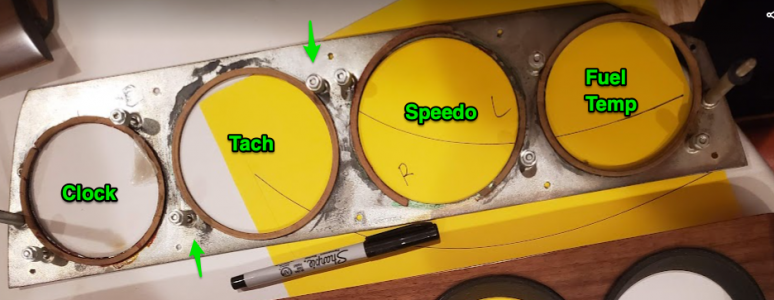 gaugePosts.png