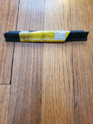 51711810529.jpg