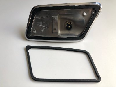 E9 turn light gasket  LR.jpg