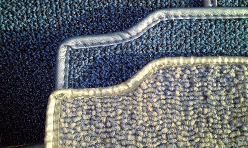 KHM_2-Ton-Schlinge_432_dunkelblau versus E9_grau_blau_detail.jpg