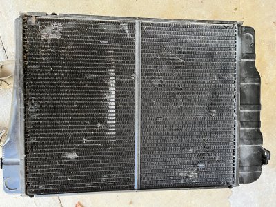 e9 radiator - 2.jpg