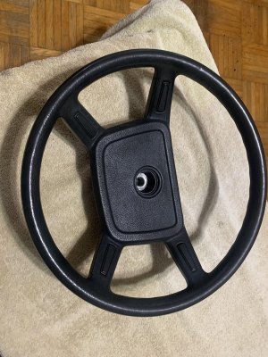 E12 steering wheel1.jpg