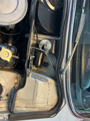 Wiper motor.jpg