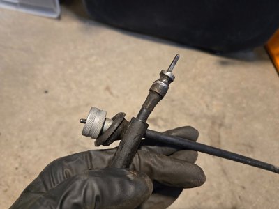 20250330-speedo cable-03.jpg 20250330-speedo cable-03.jpg