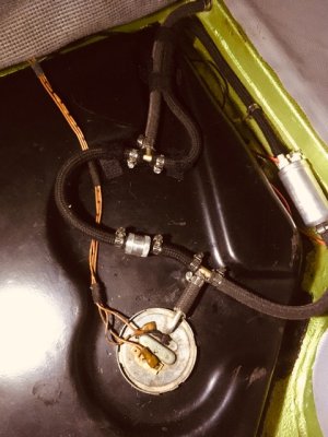 Fuel tank plumbing.jpg